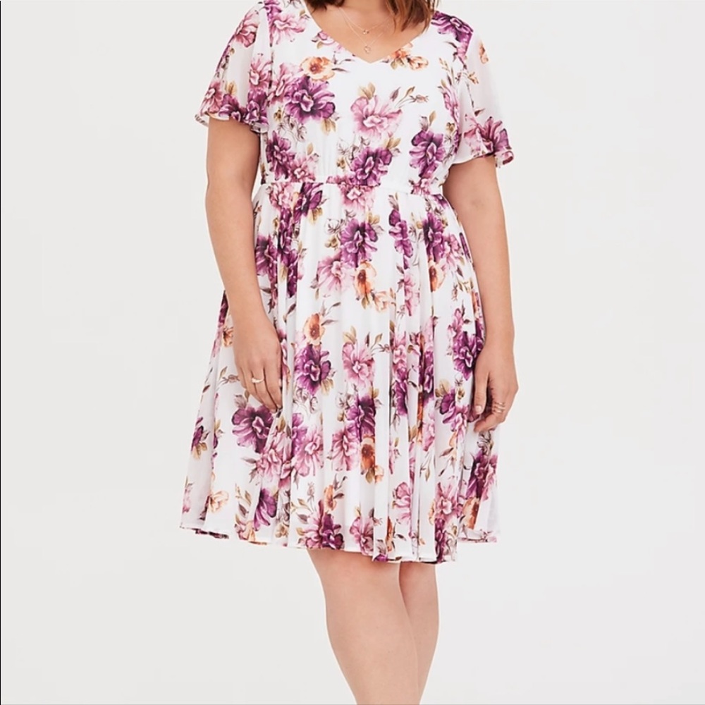 Torrid ivory floral chiffon Skater dress